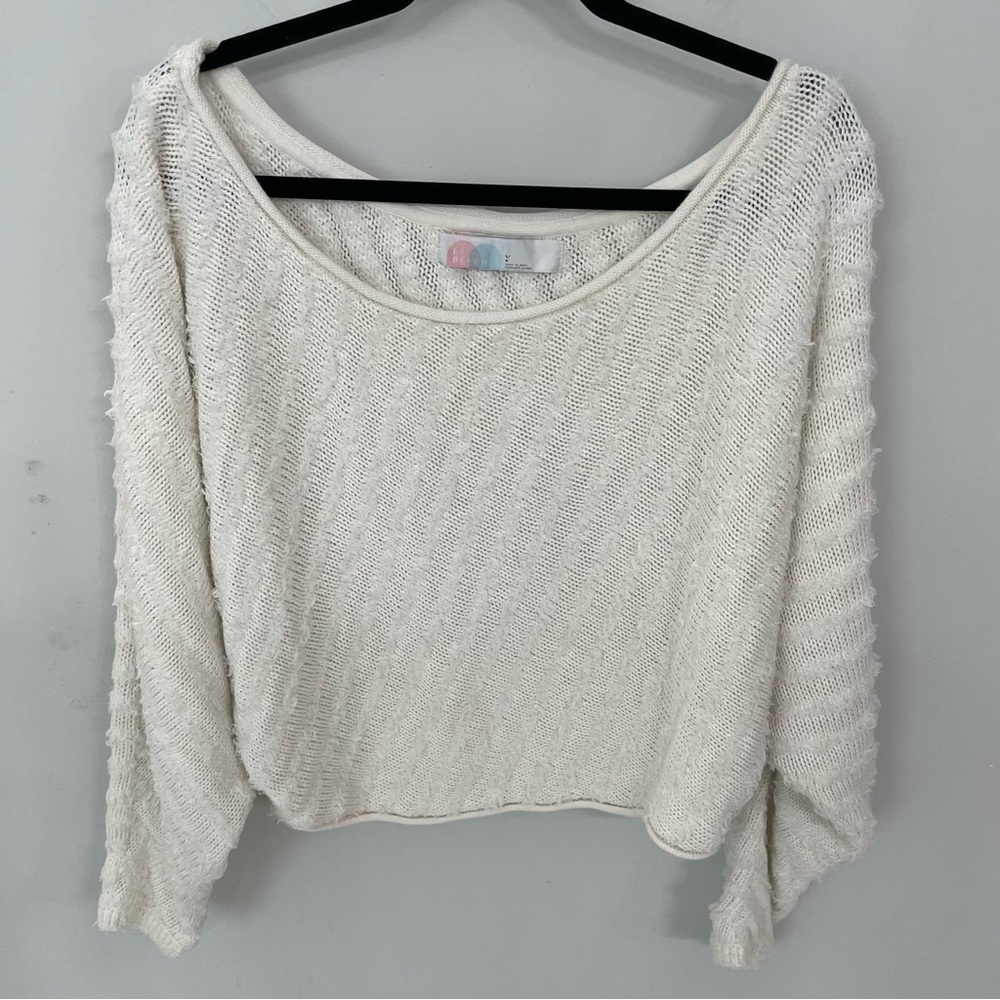 Free People FP Beach Scoop Neck Slouchy Cropped Sweater Size Large Knit.  16